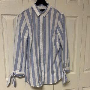 Banana Republic Light Blue and White Striped Shirt